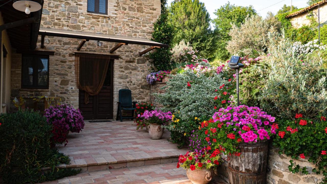 Il Casale Di Fiore Cannara ภายนอก รูปภาพ